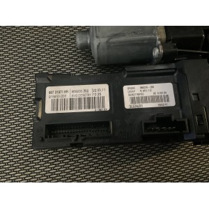 MOTORINO ALZACRISTALLO ANTERIORE SINISTRO 807319718R – BROSE 915953-200 RENAULT GRAND SCENIC III