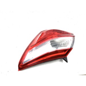 FANALE STOP POSTERIORE DESTRO NISSAN QASHQAI 2ª serie (10 13)