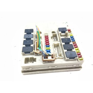 CENTRALINA FUSIBILI PER RENAULT CLIO 3 SERIE - RENAULT MODUS  ANNO DAL 2005 AL 2013  233293C