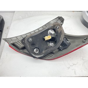 STOP FANALE POSTERIORE SINISTRO TOYOTA Yaris Serie (11 13)
