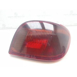 STOP FANALE POSTERIORE DESTRO TOYOTA Yaris Serie (03 05)