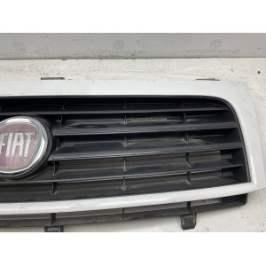Griglia anteriore FIAT SCUDO bianco (2007)