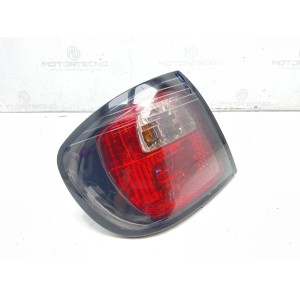 STOP FANALE POSTERIORE DESTRO NISSAN Primera Berlina 2° Serie 89020256 (95 02)