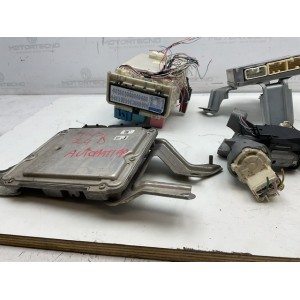 KIT CHIAVE COMPLETO DI TUTTE LE CENTRALINE  TOYOTA YARIS 1.4 90CV 2007