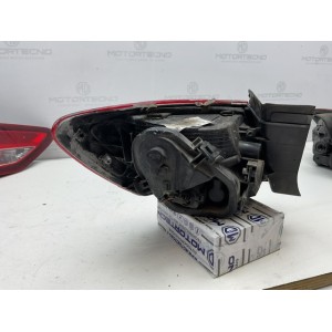 STOP FANALE POSTERIORE DESTRO PARTE ESTERNA PER SEAT Leon 4° Serie 5F0945096D (13in su)