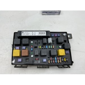 Scatola dei fusibili Opel astra h 13 206 748