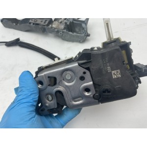 SERRATURA ANTERIORE DESTRA PEUGEOT Partner Tepee A01851 (08 in su)