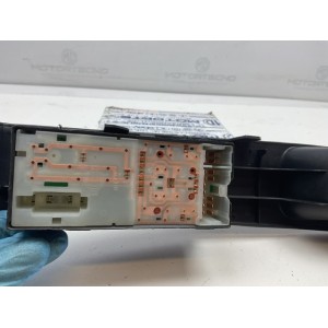 COPPIA PULSANTIERA ALZAVETRO ANTERIORE DX E SX NISSAN Micra 3° Serie (00al03)