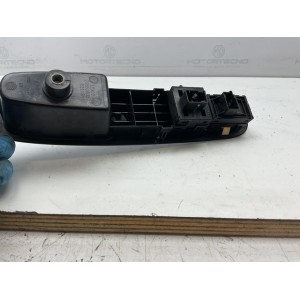 PULSANTIERA ANTERIORE SINISTRA FIAT Punto EVO 735500050 (12)