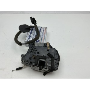 825002104R CHIUSURA SERRATURA PORTA POSTERIORE DESTRA RENAULT CLIO SW 1.5 D 55KW 5M 5P (2015) RICAMBIO USATO