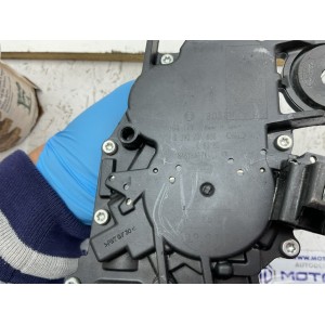 MOTORINO TERGICRISTALLO POSTERIORE FORD Fiesta 6° Serie 8A61-A17K441-AA (08 17)
