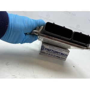 Bosch 0281010221 | 0281 010 221 | 038906019BF | Centralina motore ECU originale