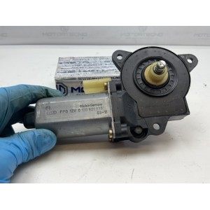 MOTORINO ALZAVETRO ANTERIORE DESTRO FORD Fiesta 4° Serie 0 130 821 939 (02 05)