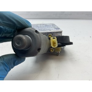 MOTORINO ALZAVETRO ANTERIORE DESTRO FORD Fiesta 4° Serie 0 130 821 939 (02 05)