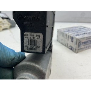 MOTORINO ALZAVETRO ANTERIORE DESTRA VOLKSWAGEN Golf 4 Berlina 053.60035.01 CLHA (97 03)