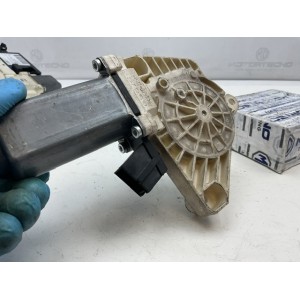 Motorino Alzavetro Anteriore Sinistro SX MERCEDES-BENZ Classe A W/C169 5 Porte A1698201742 2004 2013 BROSE 996146-101