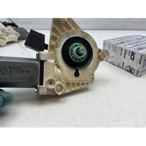 Motorino Alzavetro Anteriore Sinistro SX MERCEDES-BENZ Classe A W/C169 5 Porte A1698201742 2004 2013 BROSE 996146-101